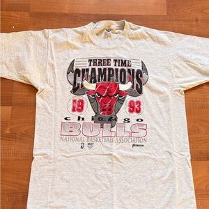 Crazy vintage 90s Chicago Bulls Three Time Champions T-Shirt